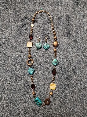 Premier Designs Turquoise and Gold-Tone Beaded Necklace with Matching Earrings